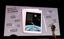 Apple ra mắt iPad 9,7 inch mới, giá siêu rẻ