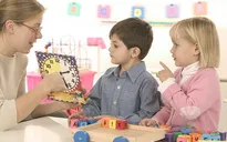 Trẻ em Pháp đến trường khi đủ 3 tuổi