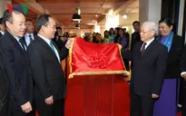 Tổng Bí thư khai trương Trung tâm văn hóa Việt Nam tại Pháp
