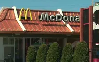 Australia: McDonald's mở bán bánh kẹp thịt bò cao cấp