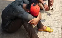 Cháu bé 8 tuổi nghi bị người tình của mẹ bạo hành tử vong