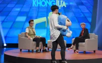 Phản ứng đầy bất ngờ của Vũ Cát Tường khi được fan cầu hôn