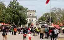 Giám đốc Điện lực Bình Lục (Hà Nam) bị miễn nhiệm chức vụ do đi lễ trong giờ hành chính