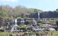 Trượt chân ở thác Pongour, 1 du khách tử vong