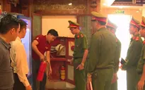 Kiểm tra PCCC ở các cơ sở kinh doanh karaoke tại Hà Tĩnh và Nghệ An