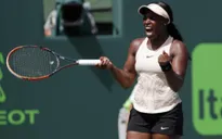 Miami mở rộng: Sloane Stephens đánh bại Azarenka để vào chung kết