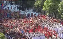 3.000 người tham gia đồng diễn áo dài