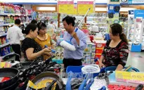 Các nhà bán lẻ khởi động mùa khuyến mãi dịp 8/3