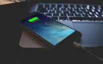 Sạc pin qua đêm có thực sự làm hại chiếc smartphone của bạn?