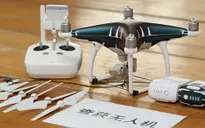 Buôn lậu điện thoại bằng máy bay không người lái