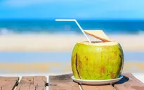 10 nhược điểm của nước dừa bạn nên biết