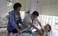 Đang đi du lịch, bệnh nhân bị nhồi máu cơ tim nặng