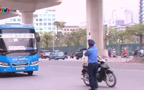 Vấn nạn xe dù, bến cóc: Vì sao lại khó xử lý dứt điểm?