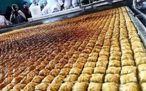 Chiếc bánh Baklava lớn nhất thế giới nặng 518 kg