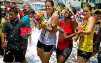 Người dân khắp đất nước Thái Lan chính thức đón Tết Songkran