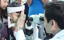 400 người dân Ninh Bình được khám, điều trị mắt miễn phí