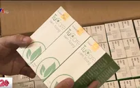 Kinh hoàng thuốc viêm xoang chế từ nước trôi nổi đựng trong can cáu bẩn