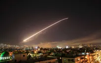 Mỹ không kích Syria: Dư luận bị đẩy lên cao vì các bên lời qua tiếng lại