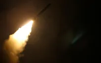 Đằng sau cuộc không kích của Mỹ tại Syria