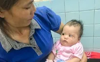 Bé trai 2 tháng tuổi nhập viện vì bị chó cắn