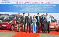 Tập đoàn Mitsubishi Motors bàn giao xe ô tô điện cho thành phố Đà Nẵng