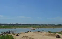Nóng tình trạng khai thác cát trên sông Trà Khúc, Quảng Ngãi