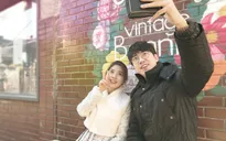 Dịch vụ lạ: Thuê trai đẹp 'dắt' đi du lịch khắp nơi