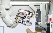 Apple ra mắt robot "phá" iPhone thế hệ mới