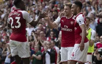 Ramsey tạt bóng may mắn thành bàn thắng làm bó tay Joe Hart