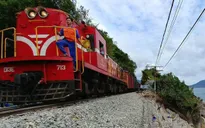 Đường sắt thông tuyến sau sự cố tàu SE8 trật bánh