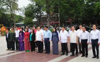 Hà Nội: Dâng hoa kỷ niệm 148 năm ngày sinh V.I.Lenin