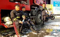 Sự hy sinh thầm lặng của những người lính cứu hỏa trong đám cháy chung cư Carina