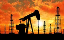 Mỹ tái cấm vận Iran có thể đẩy giá dầu vượt mốc 90 USD/thùng