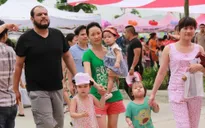 Những lưu ý khi đưa trẻ đi chơi cùng gia đình vào các dịp lễ