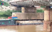 Cấm tàu thuyền lưu thông để gia cố cầu Đuống