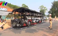 Cháy xe khách giường nằm trên đường Hồ Chí Minh, 34 hành khách may mắn thoát nạn