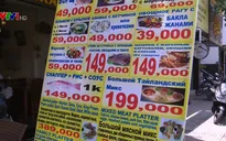 Tràn lan biển hiệu tiếng nước ngoài ở Nha Trang