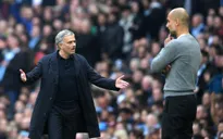 Dư âm Man City - Man Utd: Mourinho thì thầm điều gì với Guardiola cuối trận?