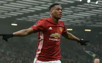 Không có chuyện Man Utd để Martial về Tottenham