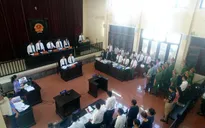 Xét xử sơ thẩm vụ chạy thận khiến 8 người tử vong ở Hòa Bình