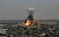 Israel tiếp tục tấn công các mục tiêu tại dải Gaza