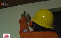 Thay thế đèn chiếu sáng cũ trên đảo Trường Sa sang đèn LED