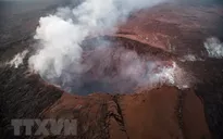 Hawaii: Núi lửa Kilauea tạo ra cột tro bụi cao 9.000 mét