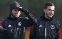 Lộ dấu hiệu Man Utd sắp thanh lý Darmian và Blind