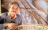 Người giữ lửa nghề đan nôi mây