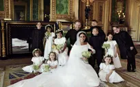 Hoàng gia Anh công bố ảnh cưới đẹp long lanh của Hoàng tử Harry và Meghan Markle
