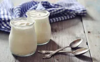 Giảm tỷ lệ viêm ruột nhờ ăn sữa chua