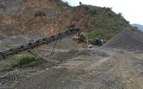 Quảng Nam: Nhiều bãi tập kết cát hết phép vẫn ngang nhiên hoạt động