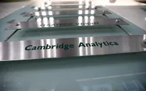 Cambridge Analytica tuyên bố đóng cửa sau bê bối Facebook