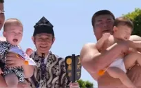 Độc đáo lễ hội Sumo dọa trẻ em tại Nhật Bản